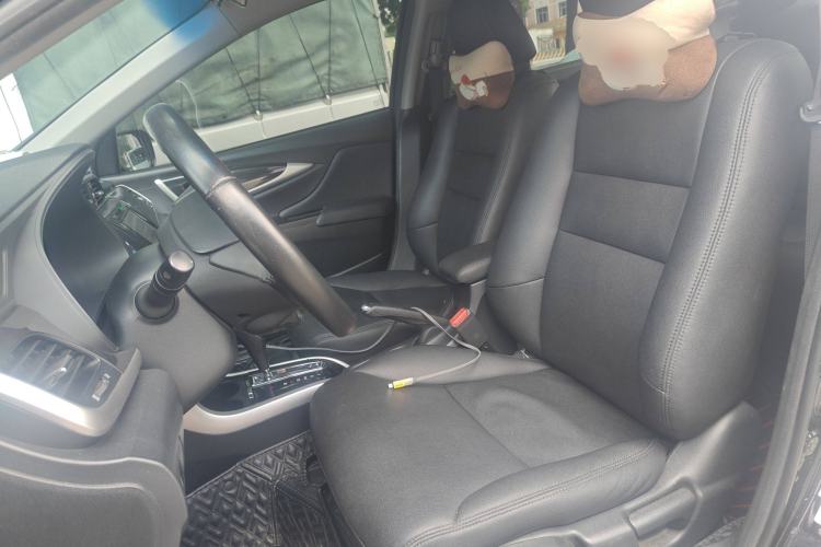 Used Honda Crider 2015 1.8L Automatic Ultra-Configured Limited Edition Left Front Seat