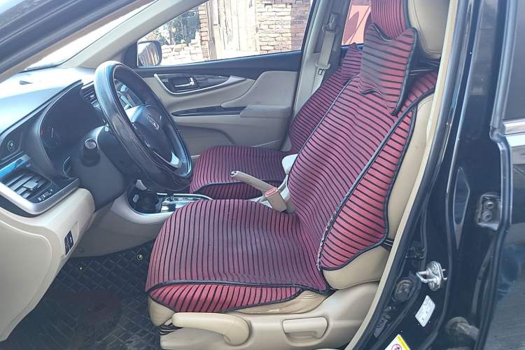 Used Honda Crider 2015 1.8L automatic luxury edition Left Front Seat