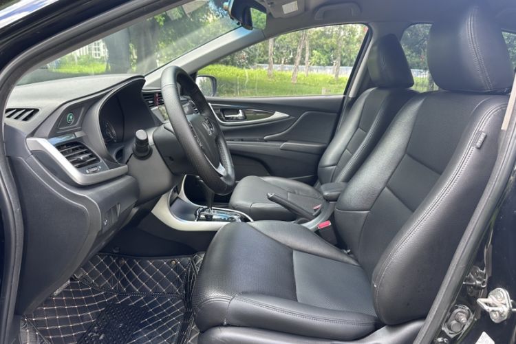 Used Honda Crider 2015 1.8L automatic comfort version Left Front Seat