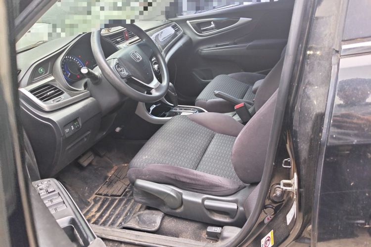 Used Honda Crider 2015 1.8L automatic luxury edition Left Front Seat