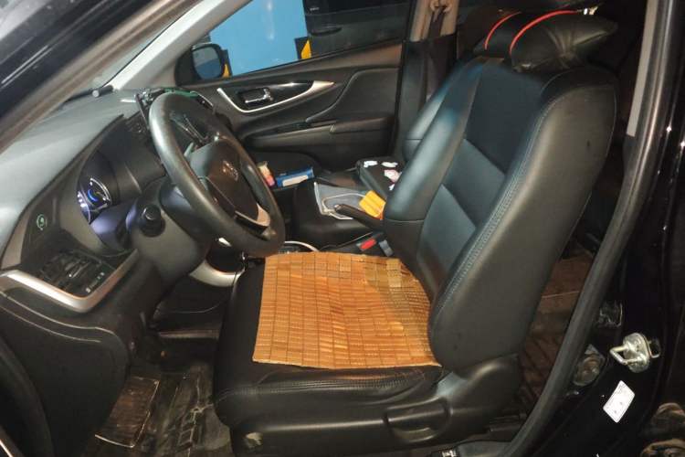 Used Honda Crider 2015 1.8L automatic comfort version Left Front Seat