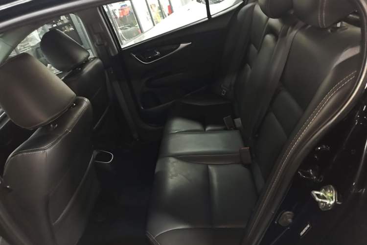 Used Honda Crider 2015 1.8L automatic luxury edition Left Rear Seat