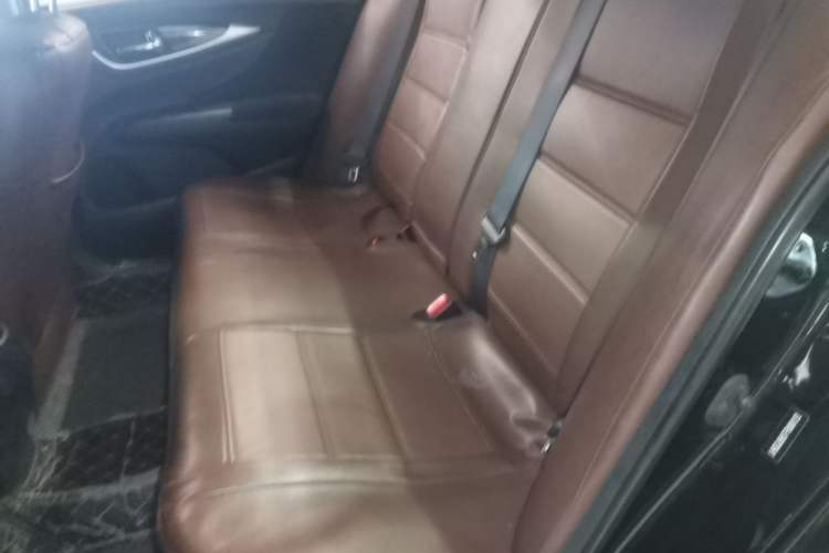 Used Honda Crider 2015 1.8L automatic luxury edition Left Rear Seat