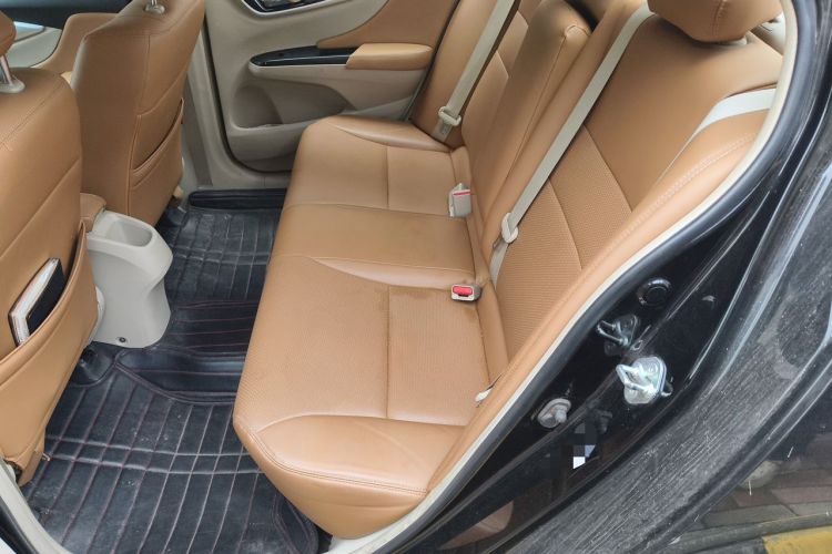 Used Honda Crider 2015 1.8L automatic luxury edition Left Rear Seat