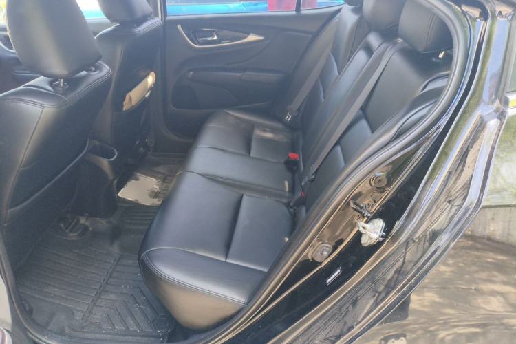 Used Honda Crider 2015 1.8L automatic luxury edition Left Rear Seat