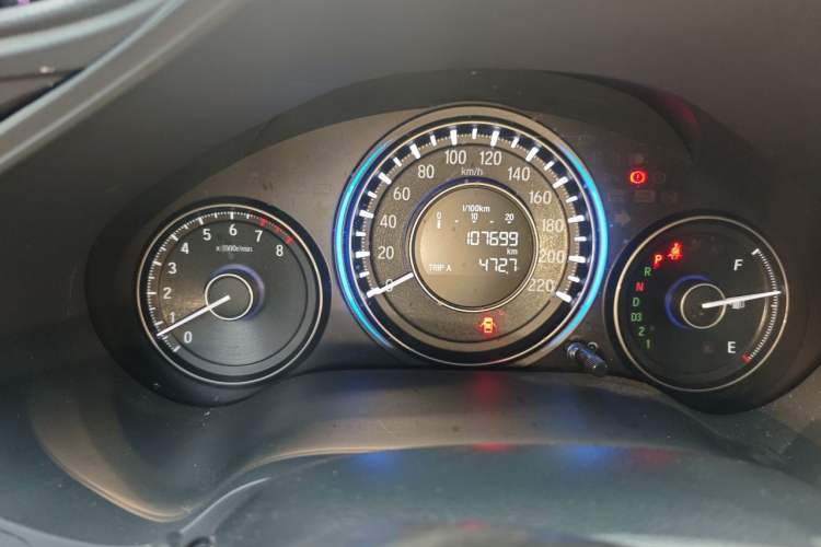 Used Honda Crider 2015 1.8L automatic luxury edition Odometer Close Up
