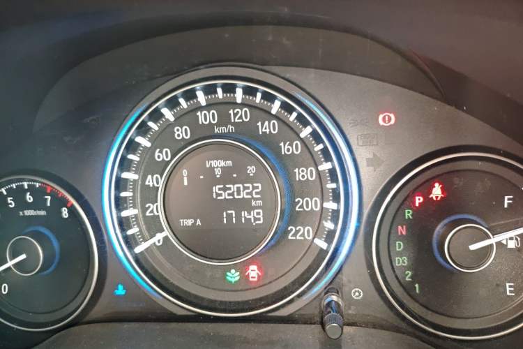 Used Honda Crider 2015 1.8L automatic luxury edition Odometer Close Up
