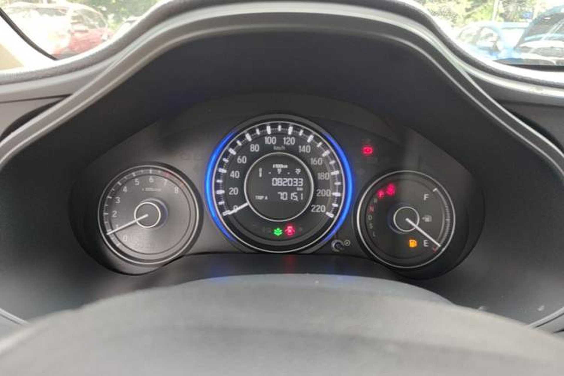 Used Honda Crider 2015 1.8L automatic luxury edition Odometer Close Up