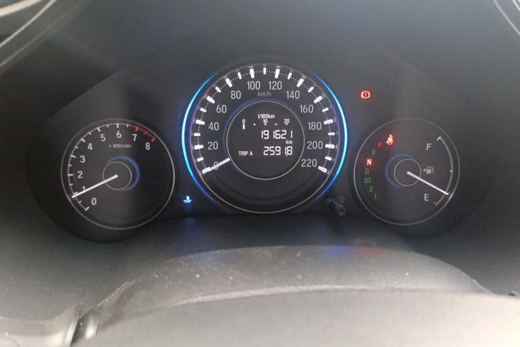 Used Honda Crider 2015 1.8L automatic comfort version Odometer Close Up