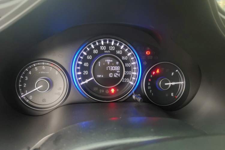 Used Honda Crider 2015 1.8L Automatic Ultra-Configured Limited Edition Odometer Close Up