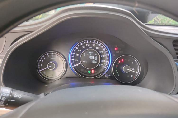 Used Honda Crider 2015 1.8L automatic comfort version Odometer Close Up