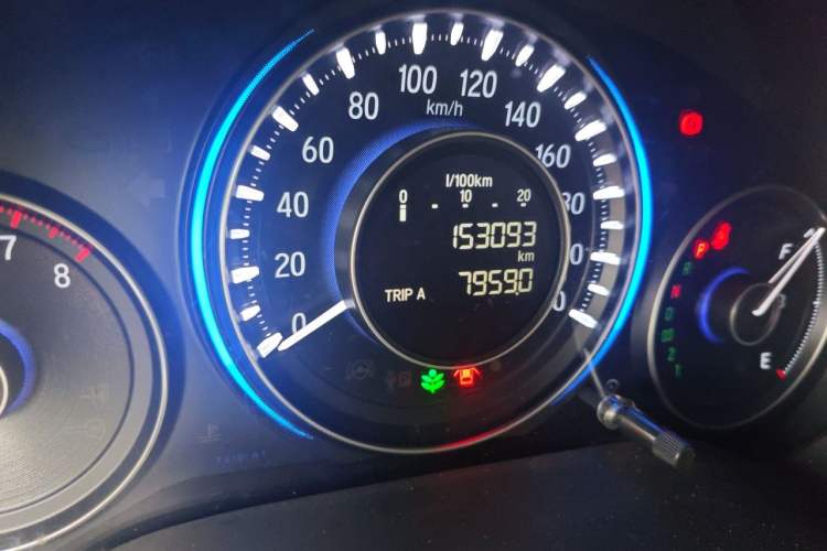 Used Honda Crider 2015 1.8L Automatic Ultra-Configured Limited Edition Odometer Close Up