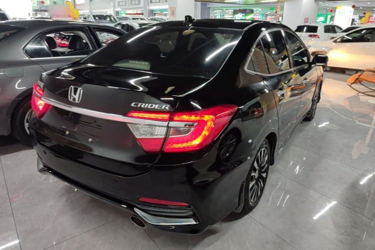 Used Honda Crider 2015 1.8L automatic luxury edition Rear Right 45 Deg