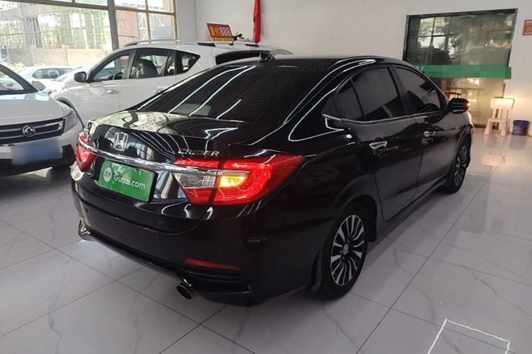 Used Honda Crider 2015 1.8L automatic luxury edition Rear Right 45 Deg