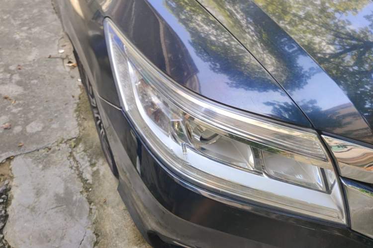 Used Honda Crider 2015 1.8L automatic comfort version Right Front Headlight