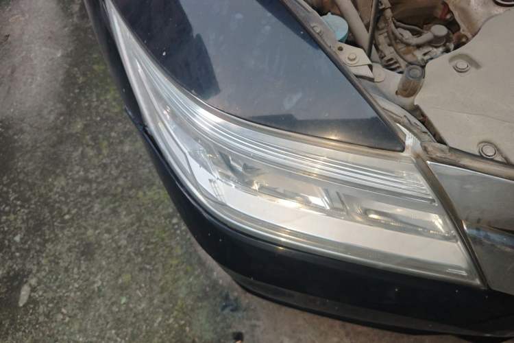 Used Honda Crider 2015 1.8L automatic comfort version Right Front Headlight
