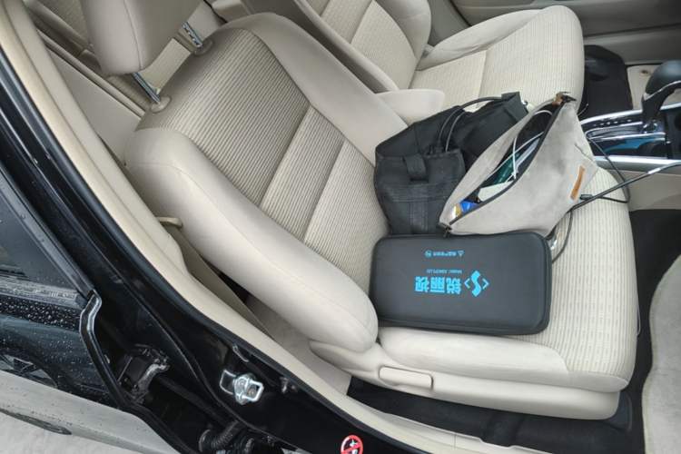 Used Honda Crider 2015 1.8L automatic comfort version Right Front Seat