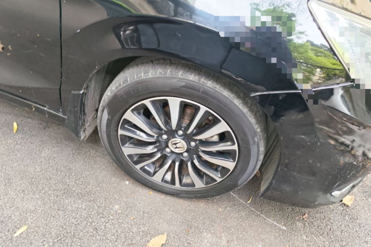 Used Honda Crider 2015 1.8L automatic comfort version Right Front Wheel Hub