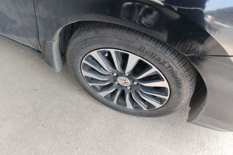 Used Honda Crider 2015 1.8L manual Comfort version Right Front Wheel Hub