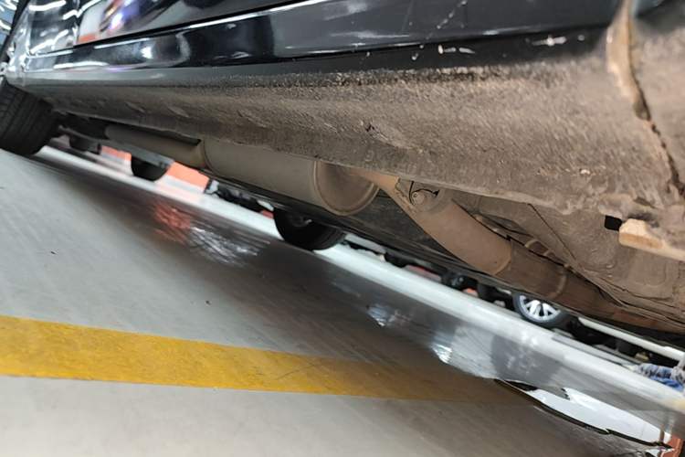 Used Honda Crider 2015 1.8L automatic luxury edition Right Side Sill