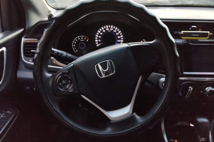 Used Honda Crider 2015 1.8L Automatic Ultra-Configured Limited Edition Steering Wheel