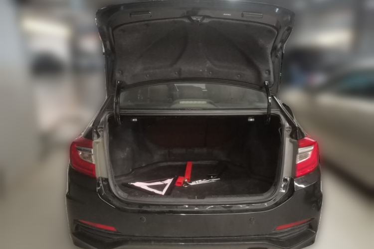 Used Honda Crider 2015 1.8L automatic luxury edition Trunk