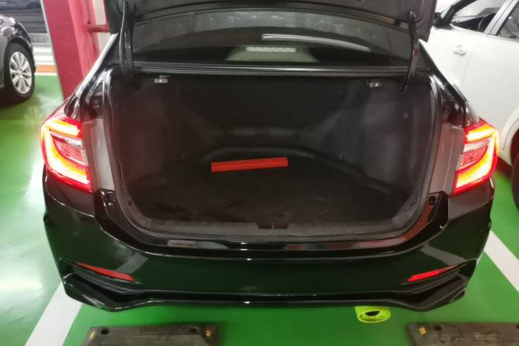 Used Honda Crider 2015 1.8L manual Comfort version Trunk
