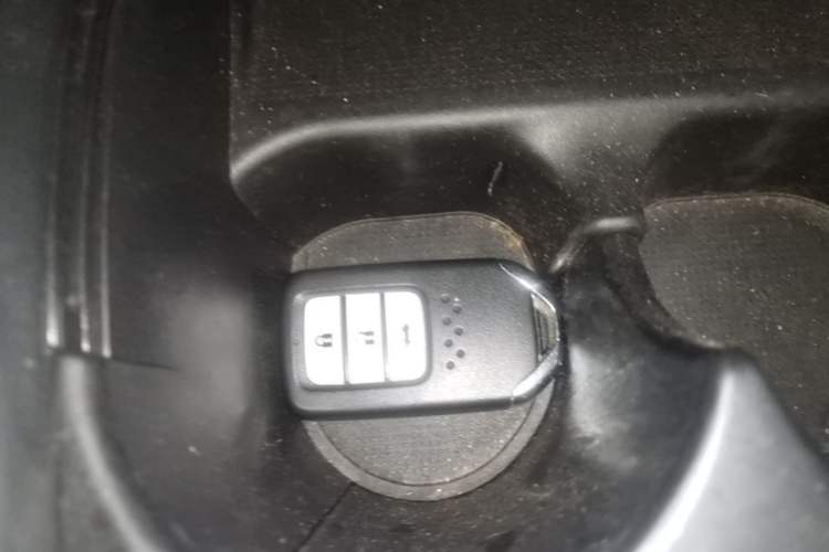 Used Honda Crider 2015 1.8L automatic luxury edition Vehicle Key