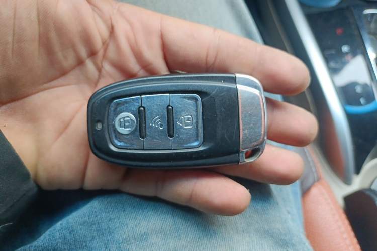 Used Honda Crider 2015 1.8L automatic comfort version Vehicle Key