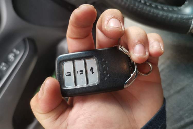 Used Honda Crider 2015 1.8L Automatic Flagship Edition Vehicle Key