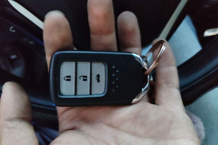 Used Honda Crider 2015 1.8L Automatic Ultra-Configured Limited Edition Vehicle Key