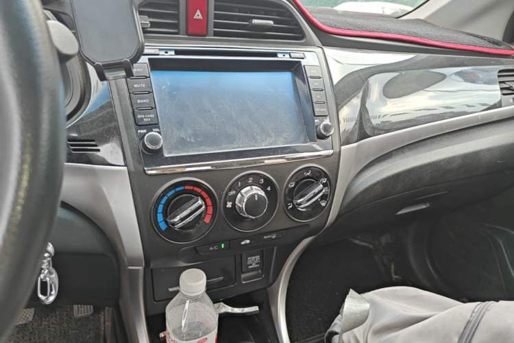 Used Honda Crider 2015 1.8L manual Comfort version Audio And AC Panel