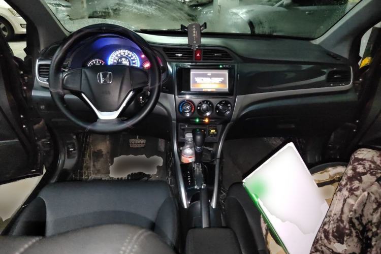 Used Honda Crider 2015 1.8L automatic comfort version Center Console
