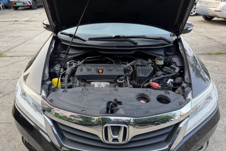 Used Honda Crider 2015 1.8L automatic comfort version Engine Bay