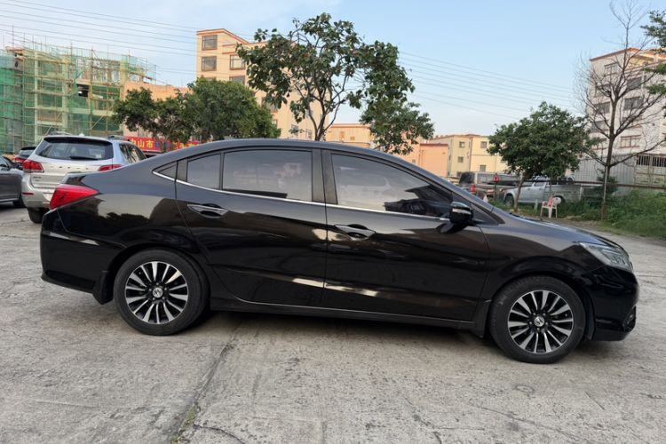 Used Honda Crider 2015 1.8L automatic comfort version Exterior 1