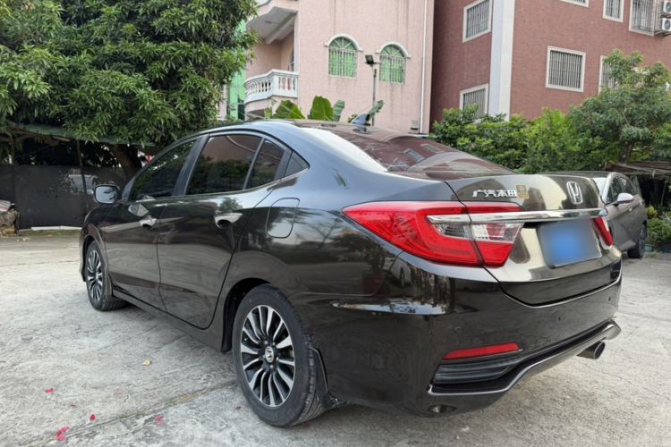 Used Honda Crider 2015 1.8L automatic comfort version Exterior 5