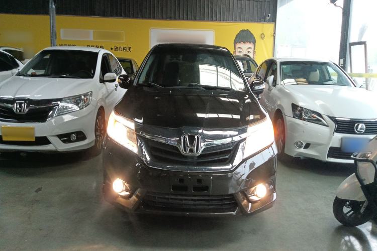Used Honda Crider 2015 1.8L automatic luxury edition Front