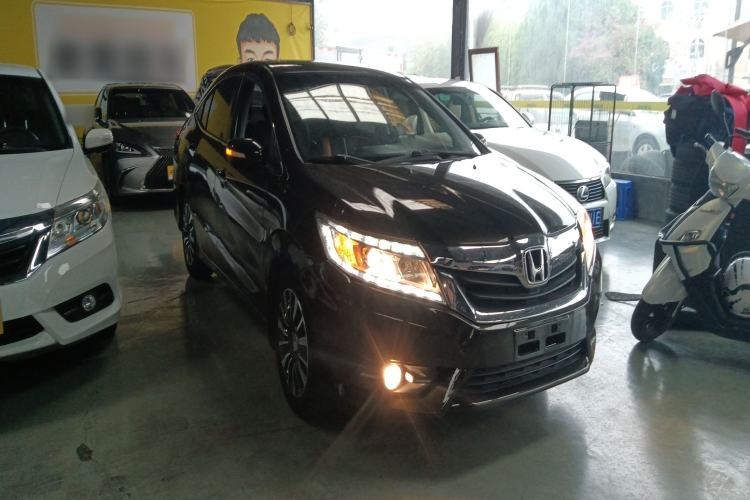 Used Honda Crider 2015 1.8L automatic luxury edition Front Right 45 Deg