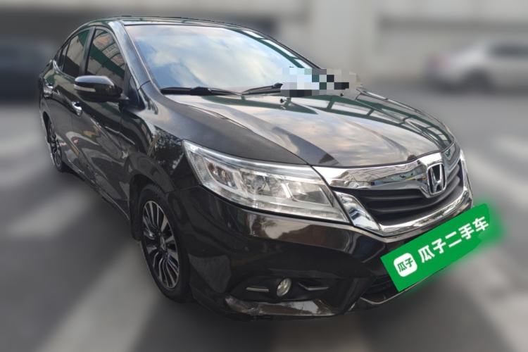 Used Honda Crider 2015 1.8L automatic luxury edition Front Right 45 Deg