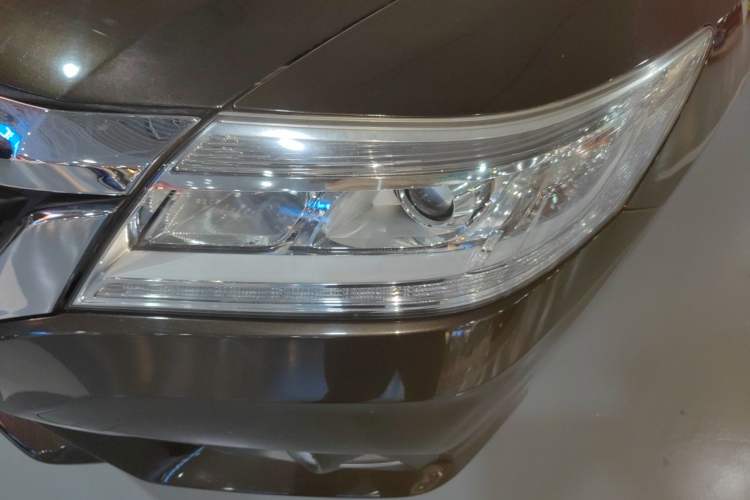Used Honda Crider 2015 1.8L automatic luxury edition Left Front Headlight