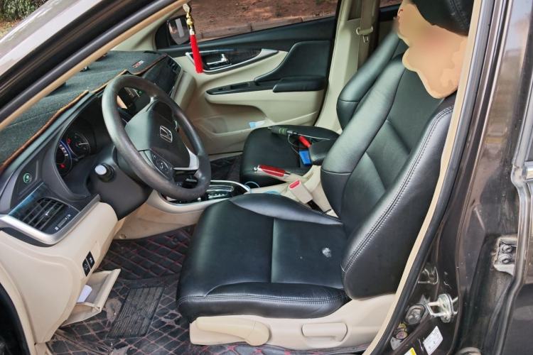 Used Honda Crider 2015 1.8L automatic luxury edition Left Front Seat