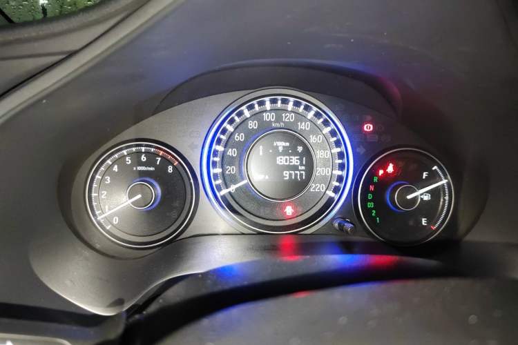 Used Honda Crider 2015 1.8L automatic comfort version Odometer Close Up