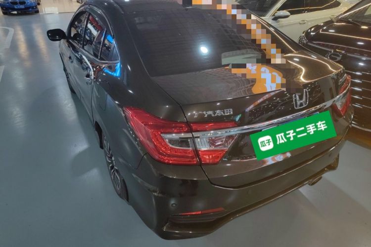 Used Honda Crider 2015 1.8L automatic luxury edition Rear Left 45 Deg