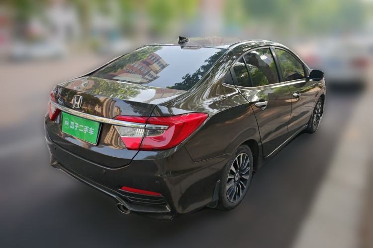 Used Honda Crider 2015 1.8L automatic luxury edition Rear Right 45 Deg