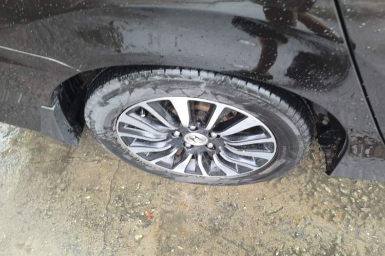 Used Honda Crider 2015 1.8L automatic comfort version Right Rear Wheel Hub