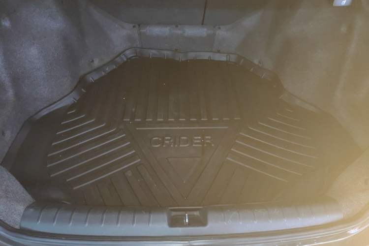 Used Honda Crider 2015 1.8L automatic luxury edition Trunk