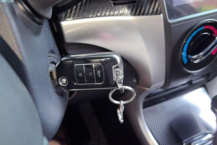 Used Honda Crider 2015 1.8L automatic comfort version Vehicle Key
