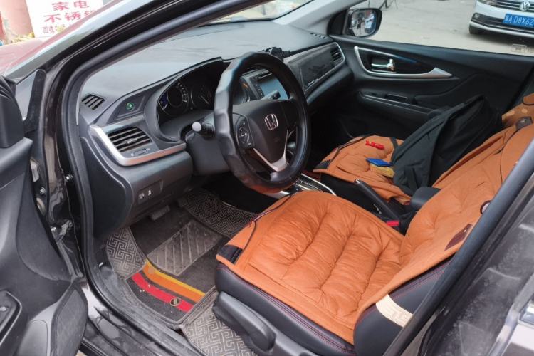 Used Honda Crider 2015 1.8L automatic luxury edition Driver Seat