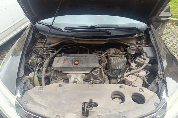 Used Honda Crider 2015 1.8L automatic luxury edition Engine Bay