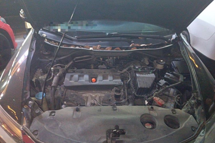 Used Honda Crider 2015 1.8L automatic luxury edition Engine Bay